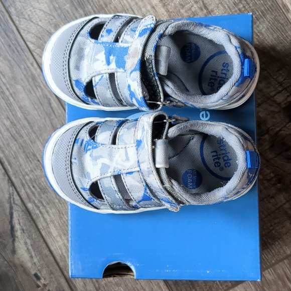 Stride Rite Hadley 2.0 Sneaker Sandal Size 6 Wide - Picture 3 of 7